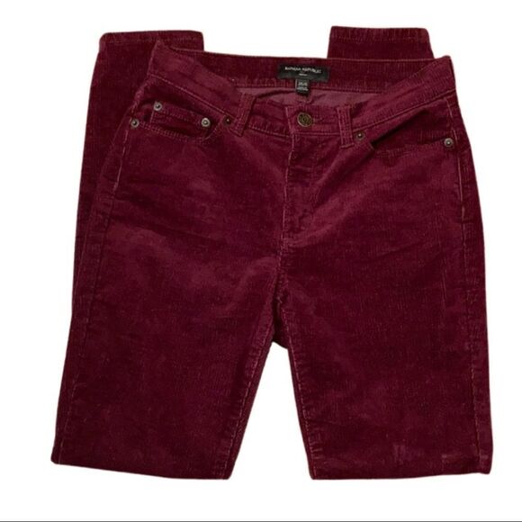Banana Republic Cords in Beet Red - Picture 2 of 8
